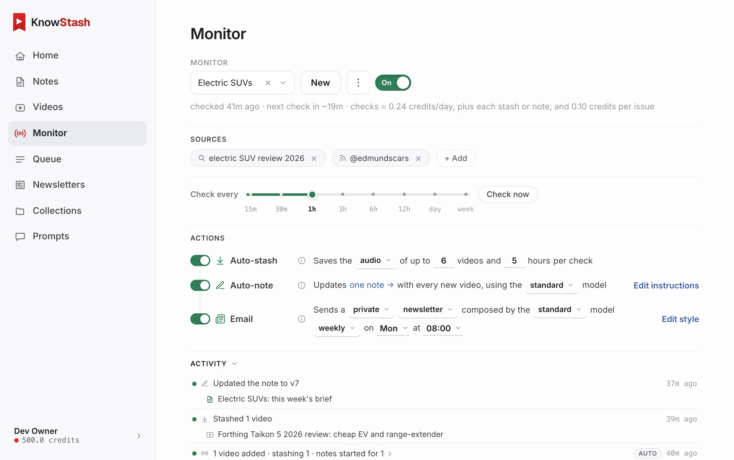The Monitor page at knowstash.ai for an “Electric SUVs” queue, switched on: a keyword search and a channel as sources, an hourly cadence slider, and switches for Auto-stash, Auto-note and a weekly email newsletter, each written out as a sentence.